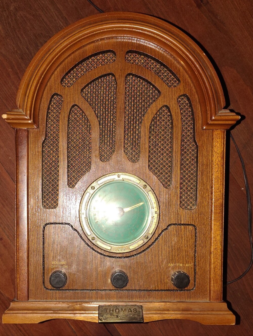 The 1934 Thomas Collectors Edition used Radio with Cassette Player 1988 Model #